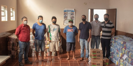 São Miguel do Iguaçu e Itaipu entregam alimentos e ferramentas na aldeia indígena Tekohá Ocoy