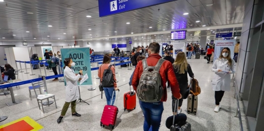 Governo passa a exigir comprovante de vacinação para entrar no Brasil
