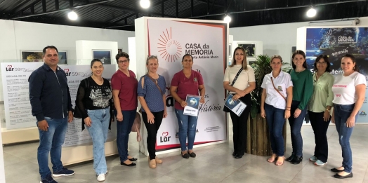 Grupo da Prefeitura de Capitão Leônidas Marques visita a Casa da Memória de Medianeira