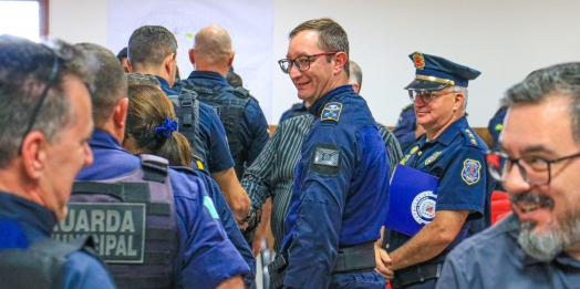 Guardas municipais de São Miguel do Iguaçu participam do IV Encontro de Segurança Pública em Arapongas