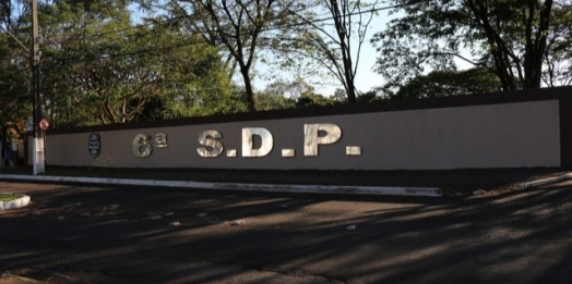 Homem de 37 anos é preso por suspeita de agredir e manter companheira em cárcere privado por uma semana, em Foz do Iguaçu