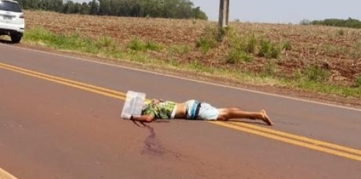 Homem transtornado é atropelado na PR 495, em Missal