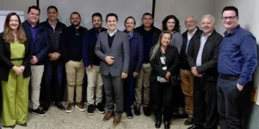 Hoteleiros do Oeste do Paraná debatem pautas estratégicas em Foz do Iguaçu