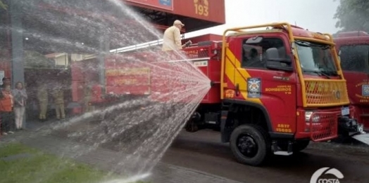 Incêndio atinge residência em São Miguel do Iguaçu na madrugada deste domingo (6)