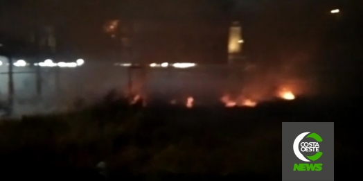 Incêndio destrói vegetação em Medianeira