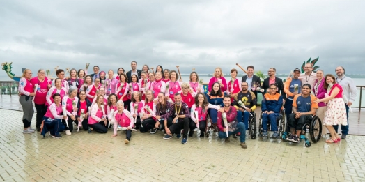 Itaipu encerra atividades do Outubro Rosa com cerimônia em homenagem à equipe Flor de Lótus