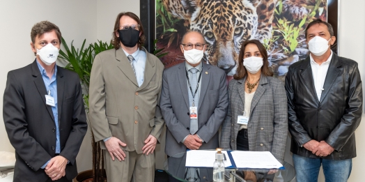 Itaipu, Fundação de Saúde e Unioeste firmam convênio para a contratação de 100 bolsistas