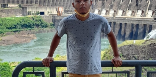 Jovem de 20 anos, com deficiência mental, está desaparecido em Foz