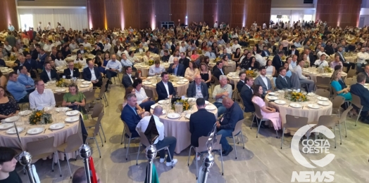 Lar Cooperativa celebra 25 anos do início do abate de aves
