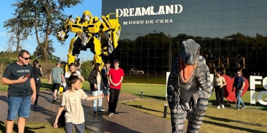 Lindeiros pagam tarifa solidária em abril no Dreams Park Show e Eco Park Foz