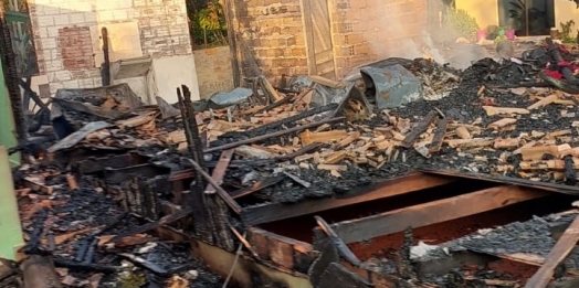 Mãe e filha perdem tudo em incêndio em Serranópolis do Iguaçu
