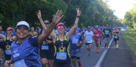 Mais de 4 mil corredores celebram esporte e natureza na Meia Maratona das Cataratas