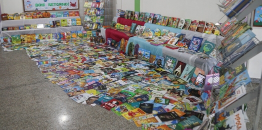 Mais de 5 mil volumes de livros são entregues nas escolas, CMEI’s e Biblioteca Pública em Missal