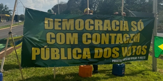Manifestação em São Miguel do Iguaçu reúne apoiadores de movimento nacional