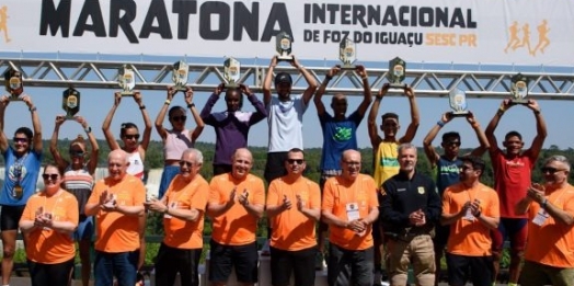 Maratona de Foz bate recorde com 5.079 participantes; veja os campeões