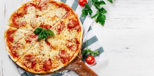 Massa de pizza super fácil com 3 ingredientes