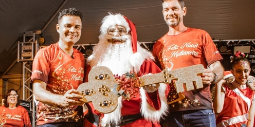 Medianeira abre oficialmente a programação de Natal com entrega da chave da cidade ao Papai Noel