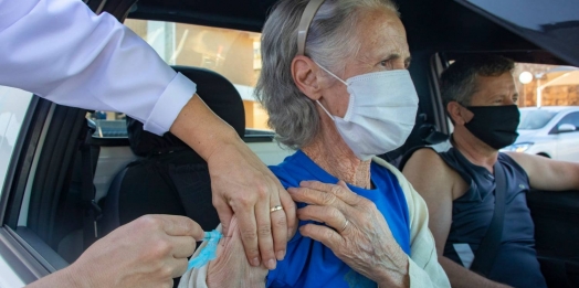 Medianeira inicia vacinação de idosos acima de 76 anos