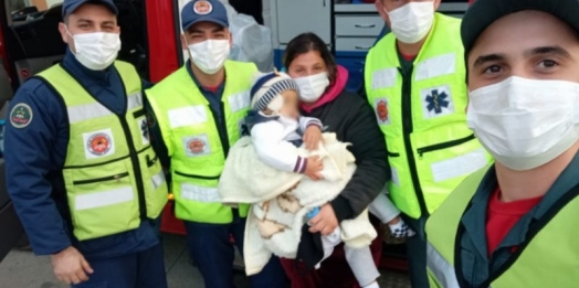 Menino de 2 anos fica 13 horas perdido em mata em Santa Catarina