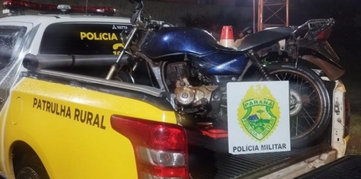 Motocicleta irregular é apreendida em São Roque em Santa Helena