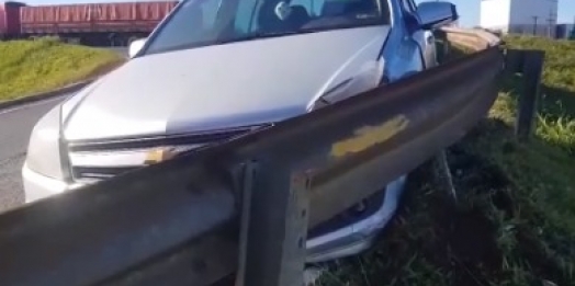 Motorista alcoolizado causa acidente na marginal da BR-277 e é detido pela PRF em Cascavel