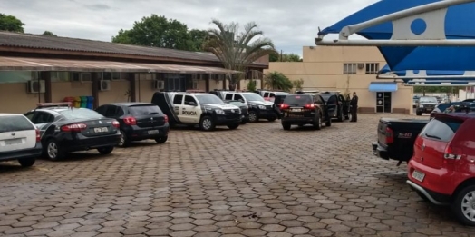 Motorista de aplicativo é feito refém e amarrado em área rural de Foz do Iguaçu