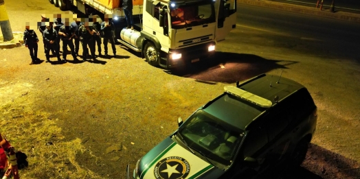 Motorista de carreta é preso duas vezes, em menos de 72 horas, com carga de smartphones pela Receita Federal