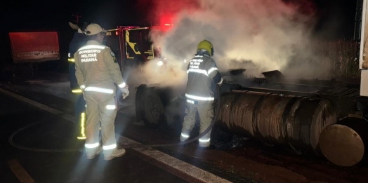 Motorista evita que caminhão fosse completamente queimado em rodovia de Santa Helena