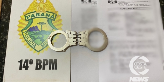 Mulher com mandado de prisão em aberto é presa pela PM em Itaipulândia