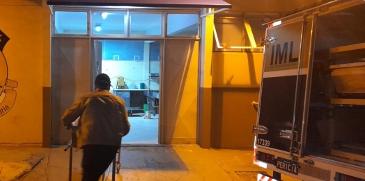 Mulher é executada enquanto dormia com disparos de 12, 38 e 9mm em Foz