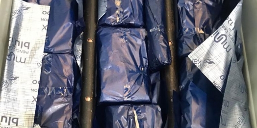 Mulher é presa com mais de 4 kg de cocaína no Aeroporto de Foz do Iguaçu