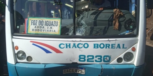 Mulher morre em acidente com ônibus na Ponte da Amizade