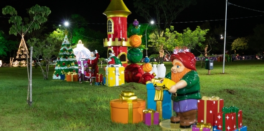 Natal de Luzes da Itaipu despede-se nesta terça-feira (5). Circuito drive-thru recebeu mais de 12 mil veículos