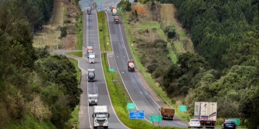 Natal nas rodovias do Paraná tem seis mortes e 59 feridos