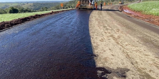 Nova estrada pavimentada entre Santa Helena e Ramilândia chega a 59,6% de execução