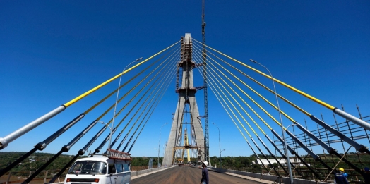 Nova ponte Brasil-Paraguai, em Foz do Iguaçu, está quase finalizada