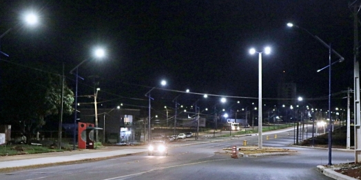 Itaipulândia: noventa e seis postes com lâmpadas LED iluminam a duplicação Caramuru-Sede