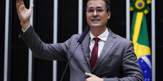 Nunes Marques suspende decisão que indeferiu candidatura de Deltan
