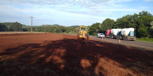 Obras de implantação de terceiras faixas avançam na BR-277