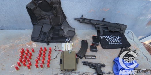 Operação da Polícia Civil em Santa Helena prende três pessoas, apreende armamentos e diversos objetos