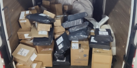 Operação da Receita Federal em distribuidoras resulta na apreensão de 100 mil reais em mercadorias ilegais em Foz do Iguaçu