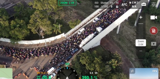 Operação na Ponte da Amizade impede entrada irregular de cigarros, bebidas e produtos agrícolas no Brasil