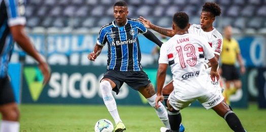Ouça os gols: Grêmio sofre virada para o São Paulo e dá adeus às chances de G-4 no Brasileirão
