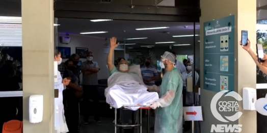 Padre Cláudio Güntzel deixa hospital em Foz do Iguaçu