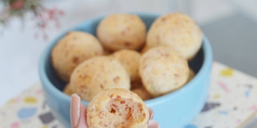 Pão de queijo de calabresa fácil