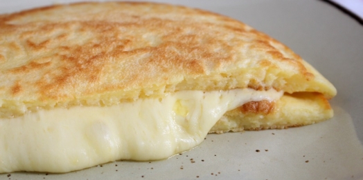 Pão de queijo de frigideira