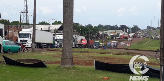 Paralisação de caminhoneiros já provoca falta de gasolina em Medianeira