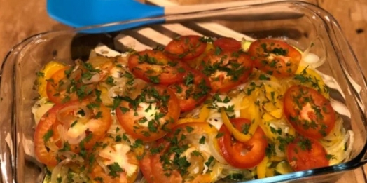 Peixe assado com legumes