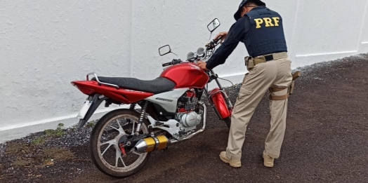 Pela manhã, ação da PRF na Ponte da Amizade prende assaltante e recupera motocicleta roubada na noite de ontem
