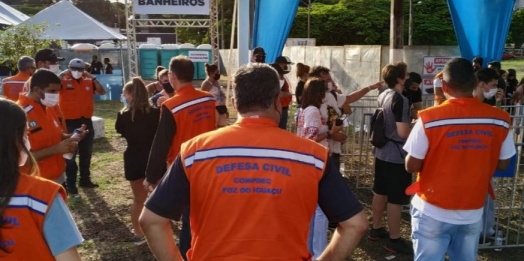 Pelo menos 15 pessoas foram encaminhadas à delegacia com exames falsos para entrar em show de Gustavo Lima em Foz